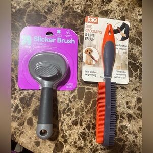 2 BRAND NEW PET DOG CAT BRUSHES SLICKER AND RUBBER 2 in 1 CLOTHES LINT BRUSH